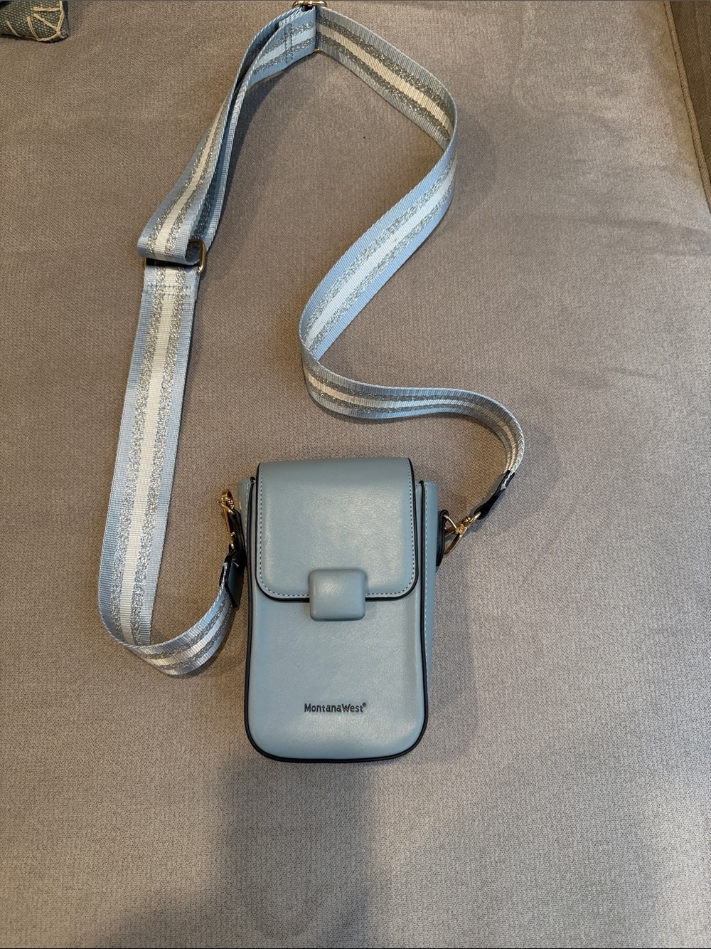 MontanaWest Light Blue Crossbody Phone Bag with Striped Strap 4”x7.5”x 25”